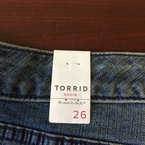 Plus size 26, NWOT Torrid Denim Short Jeans Plenty of stretch